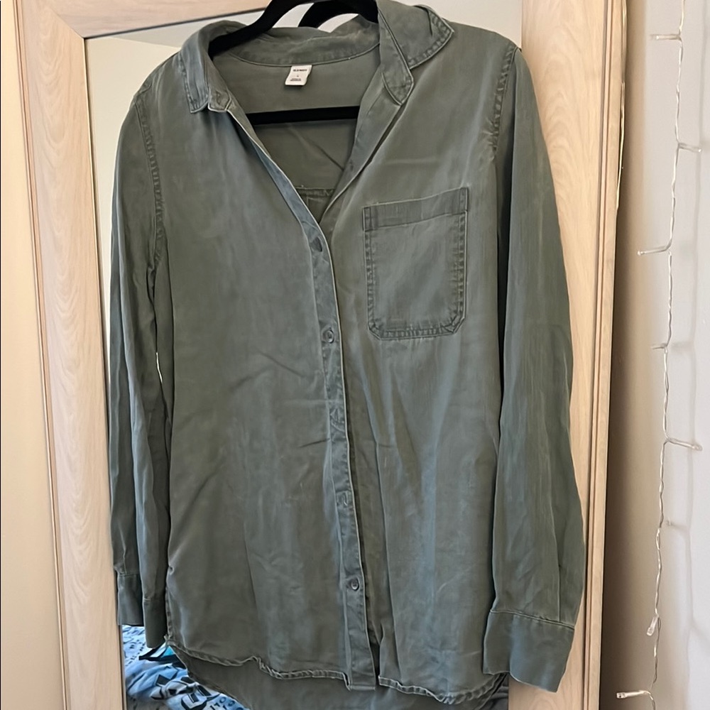 Old Navy Green Casual Button Down Shirt